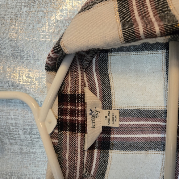 Terra & Sky Burgundy and Cream Plaid Shirt - Picture 2 of 3